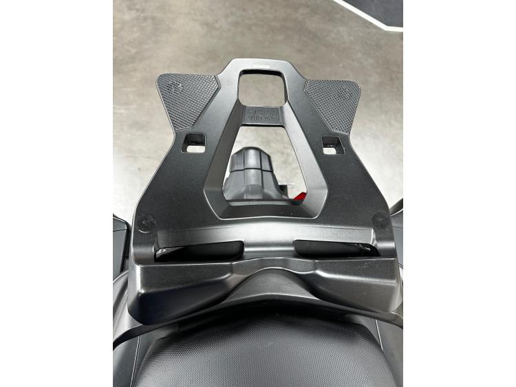 YAMAHA TRACER 9 GT rabaissée
