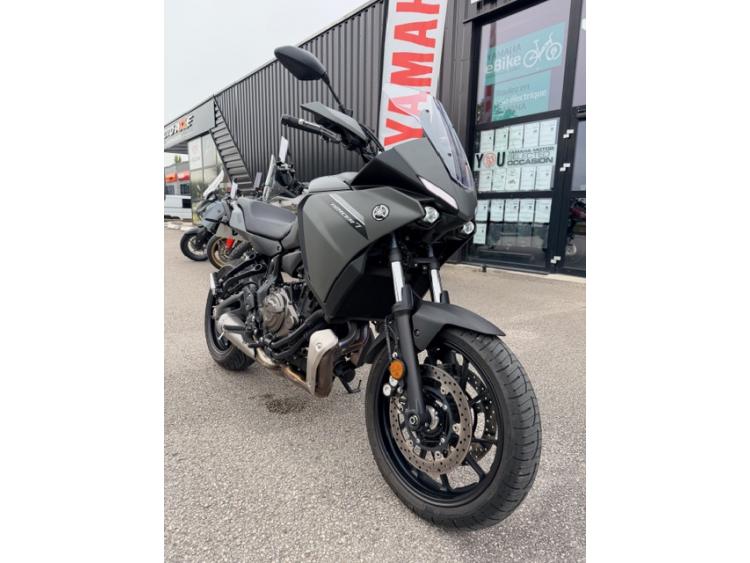 YAMAHA TRACER 7