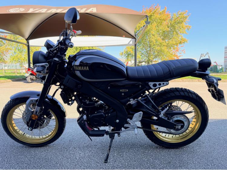 YAMAHA XSR 125 Legacy / XSR125 Legacy