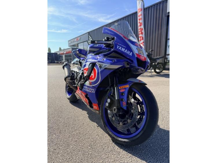YAMAHA YZF 1000 R1 / YZF-R1 montée piste avec carte grise