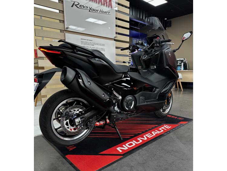 YAMAHA TMAX 560 TECH MAX / T-MAX TM / T MAX TM