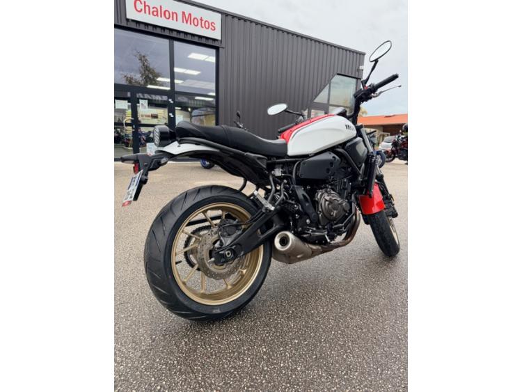 YAMAHA XSR 700 / XSR700 full