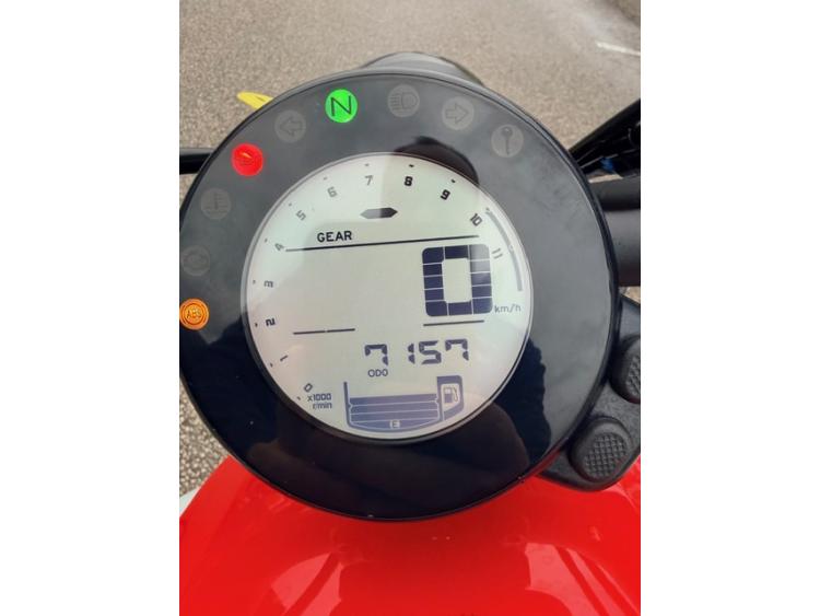 YAMAHA XSR 700 / XSR700 full