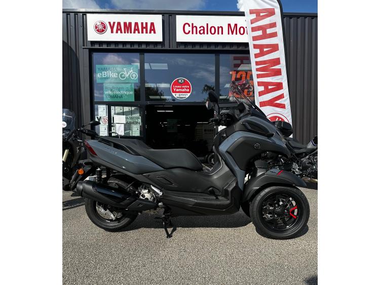 YAMAHA TRICITY 300