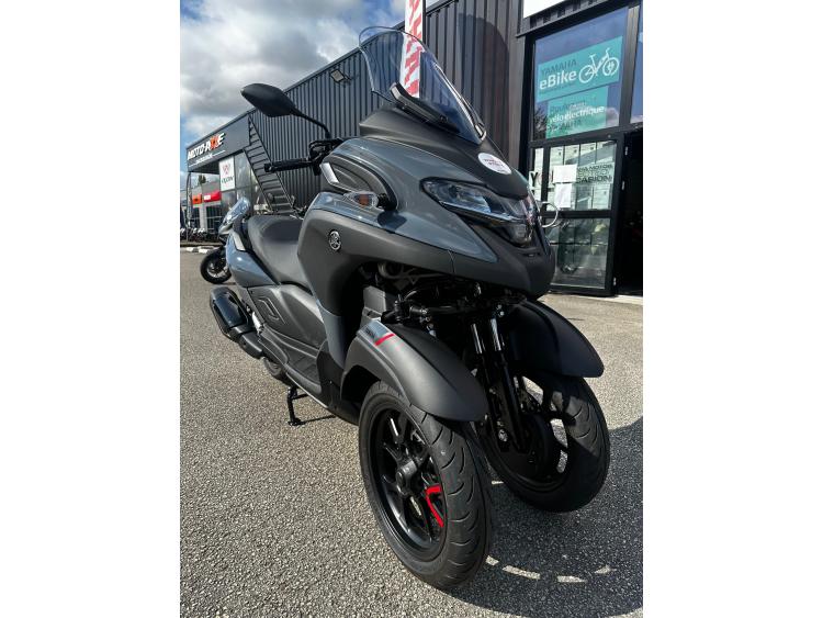YAMAHA TRICITY 300
